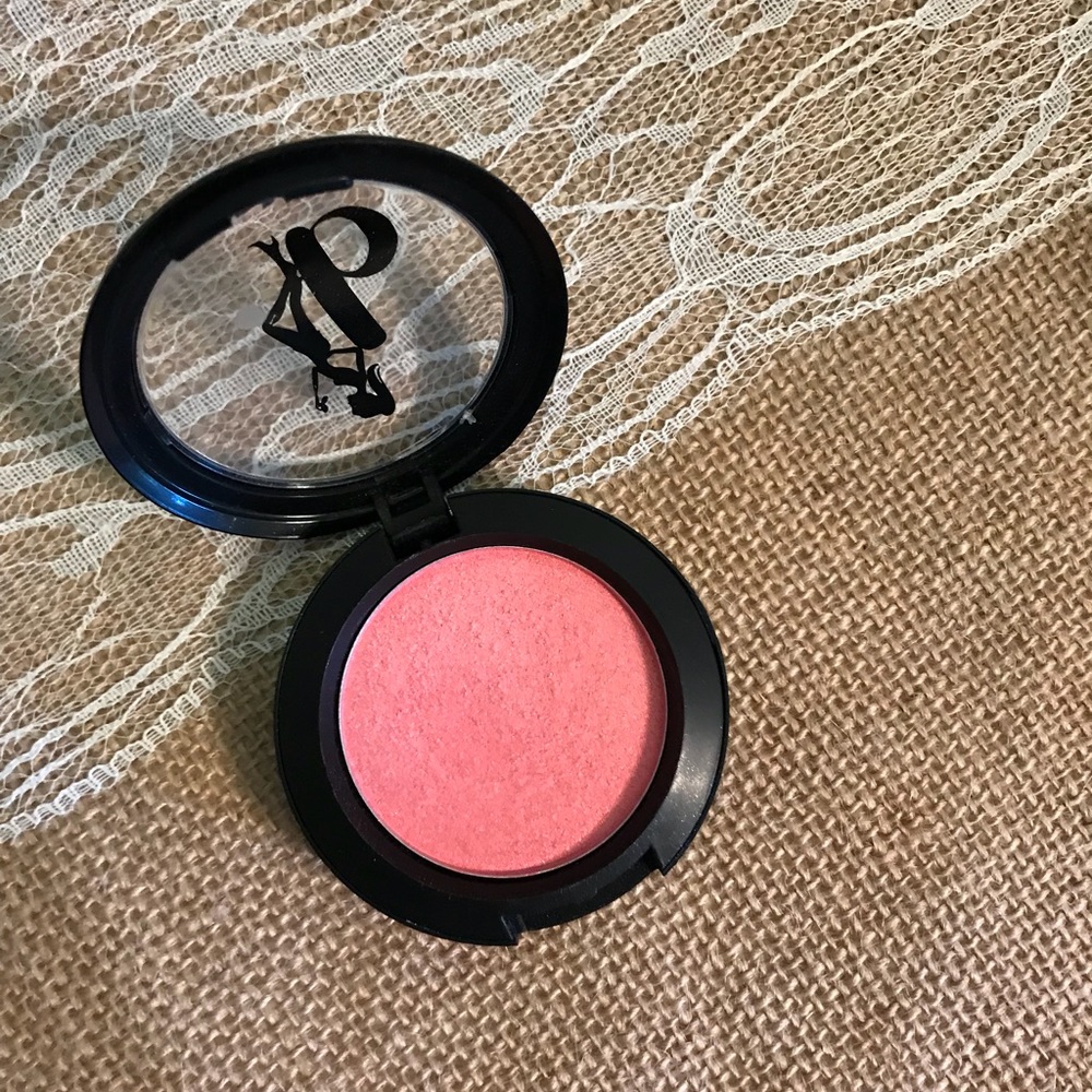 Be A Bombshell Blush - Sweet Cheeks